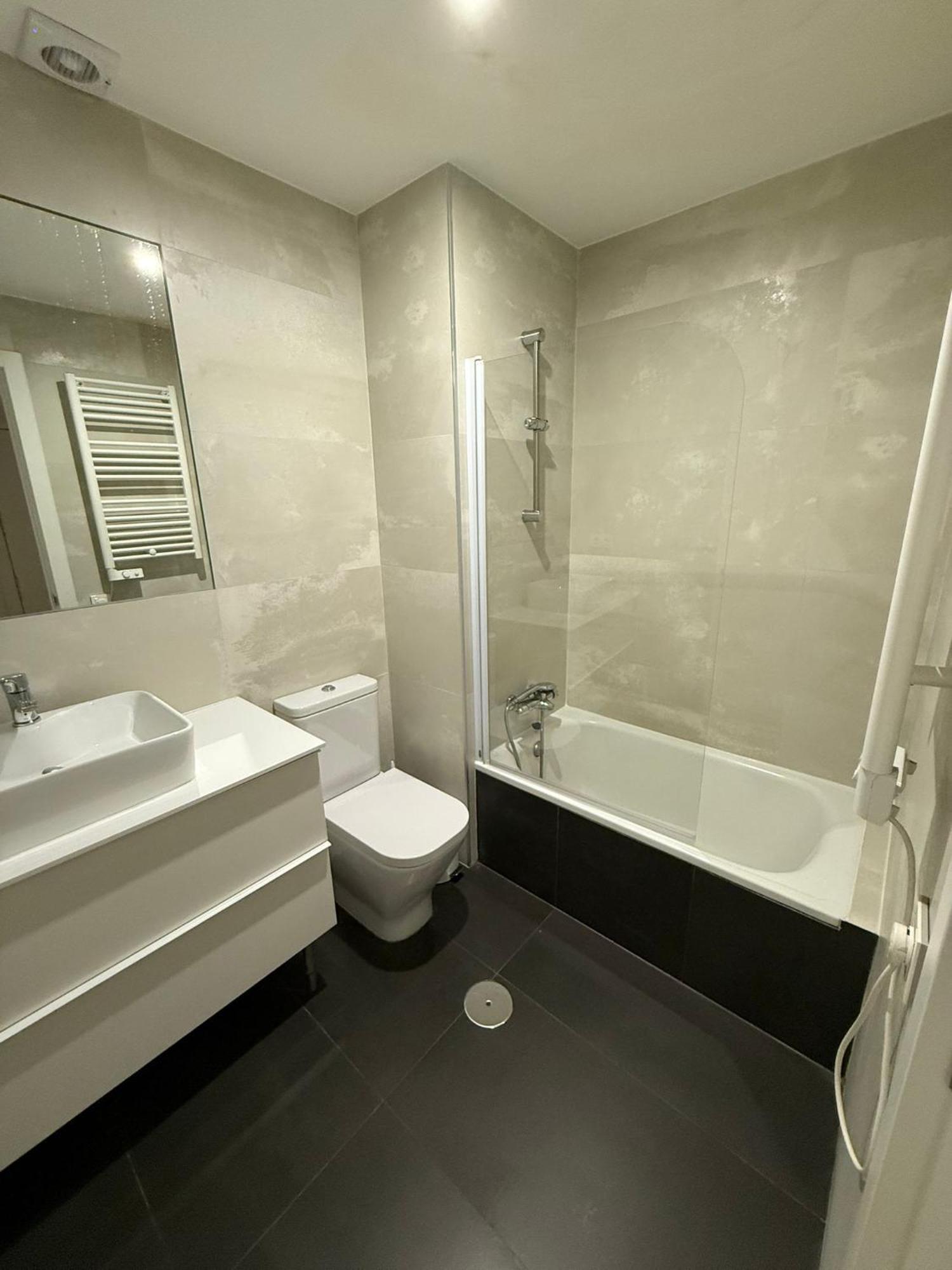 To Room Madrid Castellana מראה חיצוני תמונה