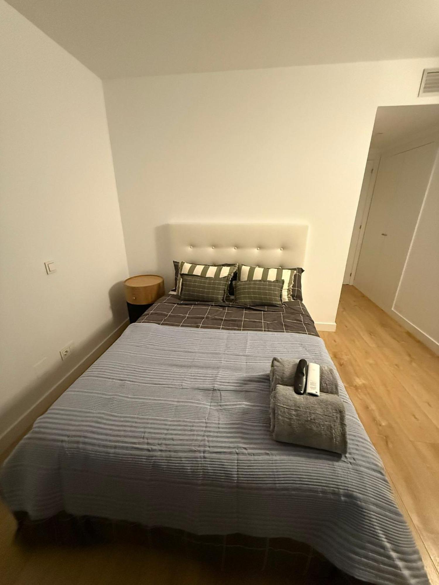 To Room Madrid Castellana מראה חיצוני תמונה