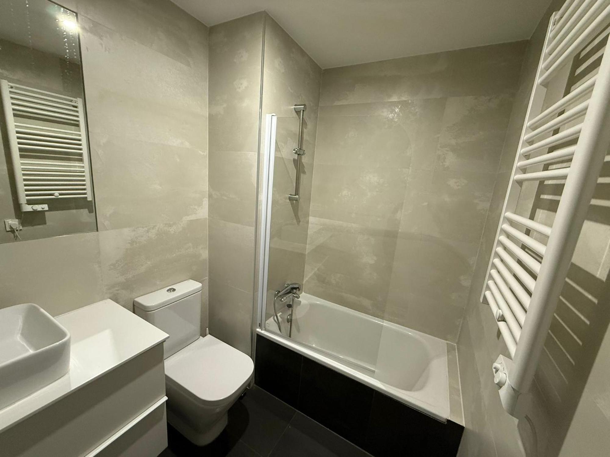 To Room Madrid Castellana מראה חיצוני תמונה